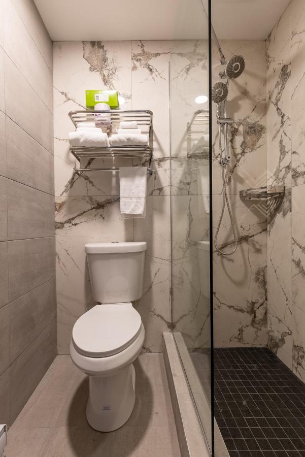 Auberge L'Etape 蒙洛里耶 外观 照片